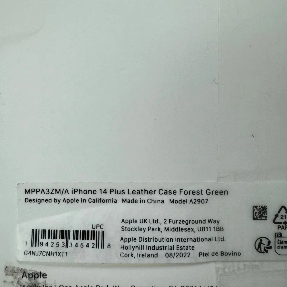 iPhone 14 Plus leather case Forest Green - Picture 6 of 7